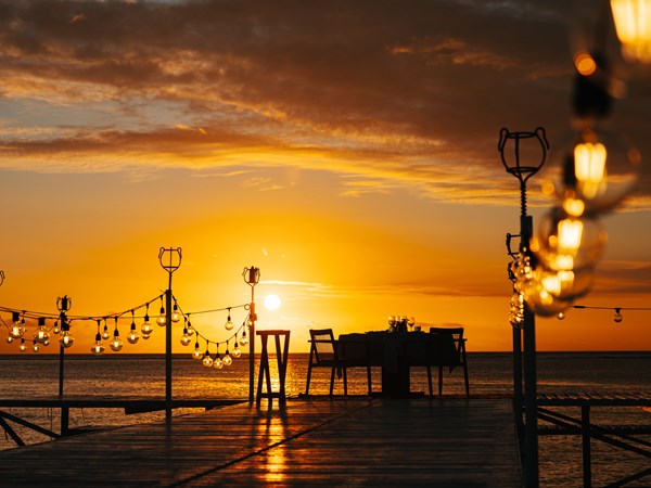 Somptueux dîner au coucher du soleil