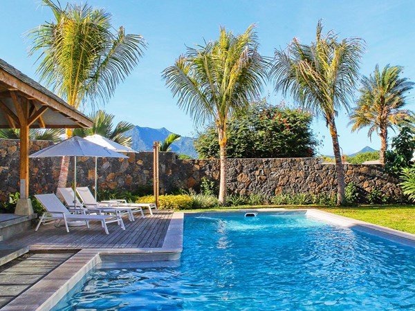 La piscine de la Villa Prestige