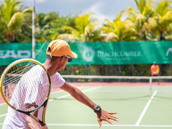 Le court de tennis