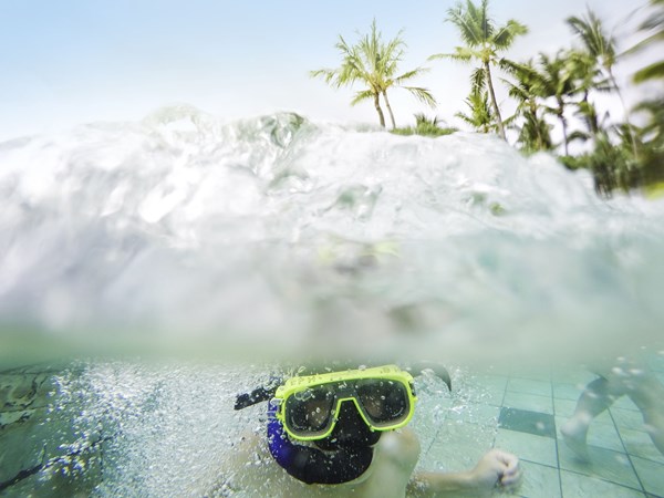 Activité piscine à La Pirogue