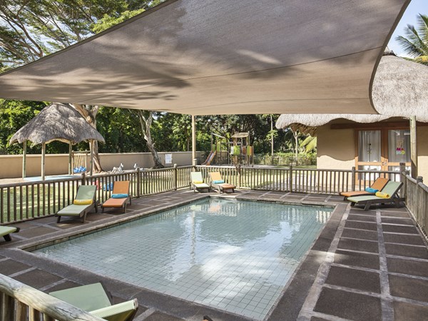 La piscine du club Timono
