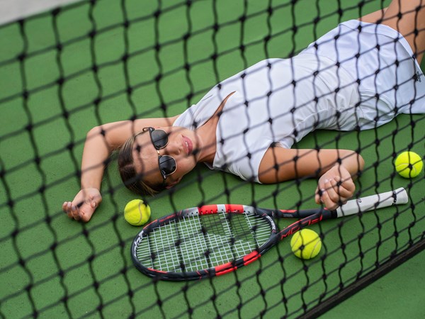 Jouez au tennis dans un cadre idyllique