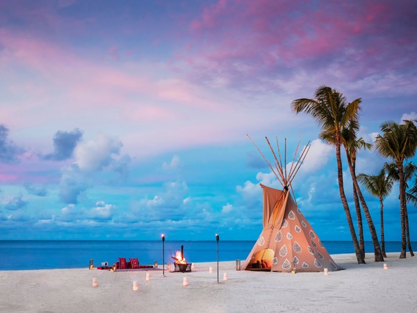 Dîner romantique sur la plage