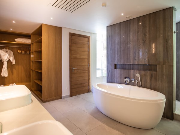 Salle de bain de la Paradis Suite Beachfront
