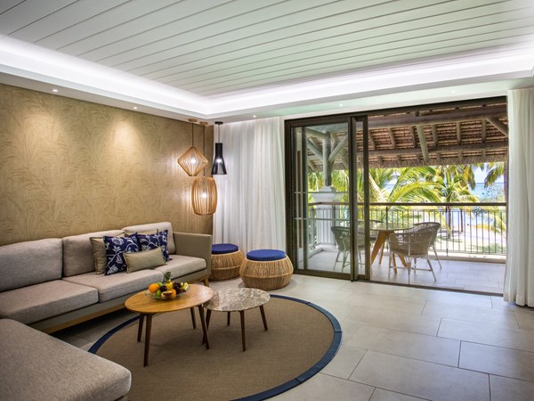Salon de la 2 Bedroom Paradis Family Suite Beachfront