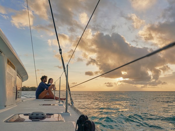 Balade en mer au coucher de soleil