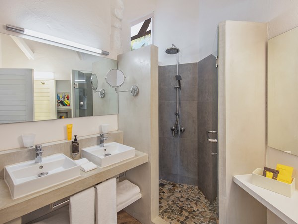 La salle de bain de la Garden Bungalow