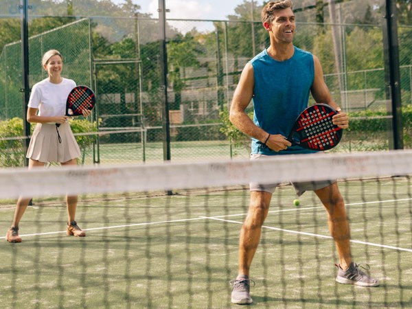 Le court de tennis