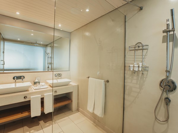 Beachfront Junior Suite with Private Pool