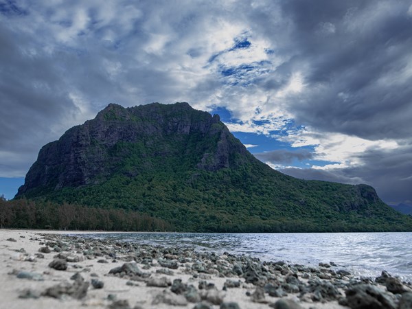 Entamez l’ascension depuis la plage