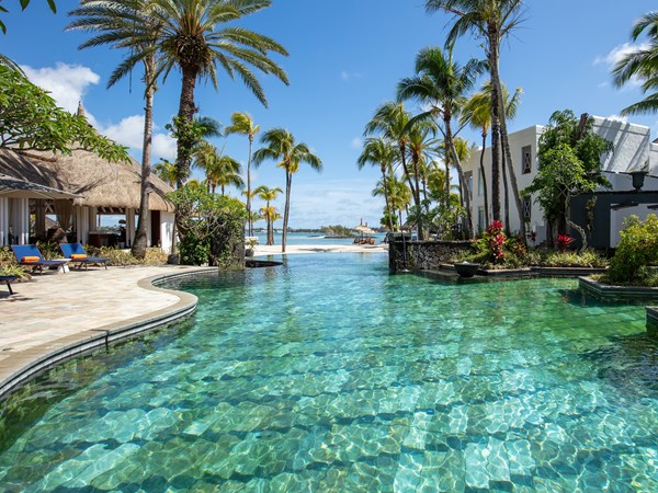 Piscines luxueuses avec vue mer imprenable