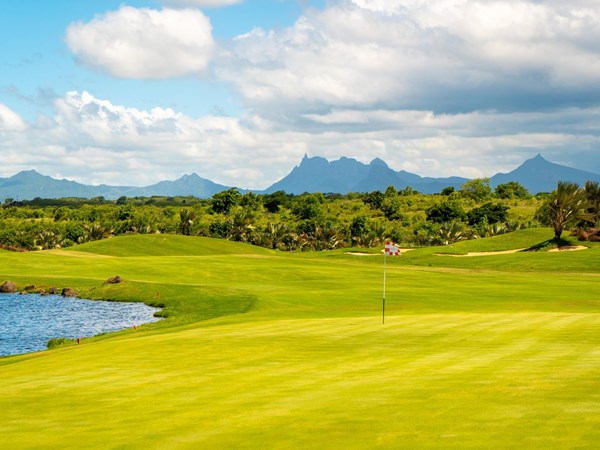 Accédez à un superbe parcours de golf