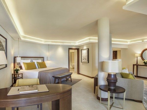 Family Palm Suite