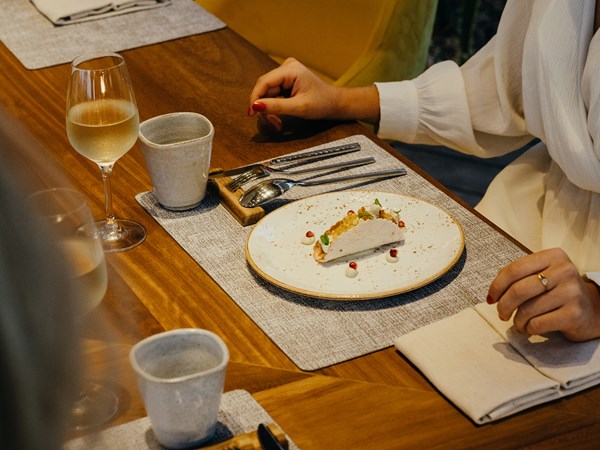 Tek Tek, saveurs d'île en cuisine ouverte