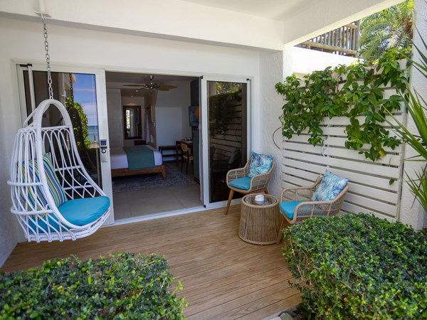 La terrasse de la chambre Deluxe Beachfront
