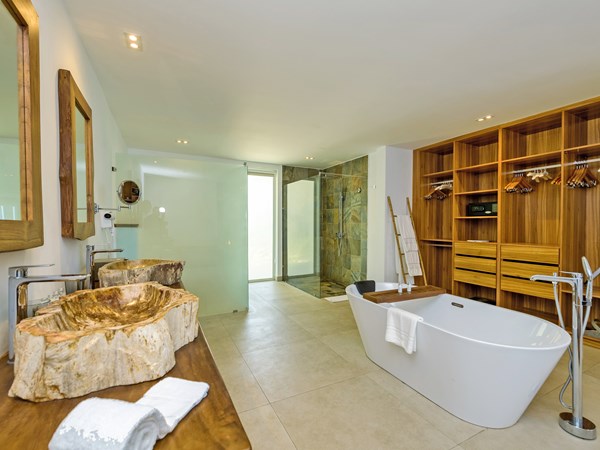 La salle de bain de la Senior Suite