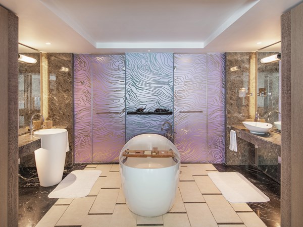 Salle de bain de la Frangipani Ocean View Room