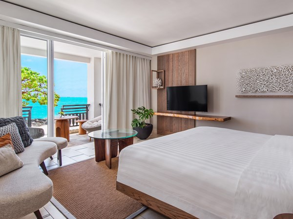 Frangipani Beachfront Junior Suite