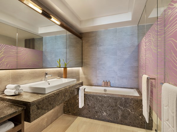 Salle de bain de la Hibiscus Family Ocean View Room