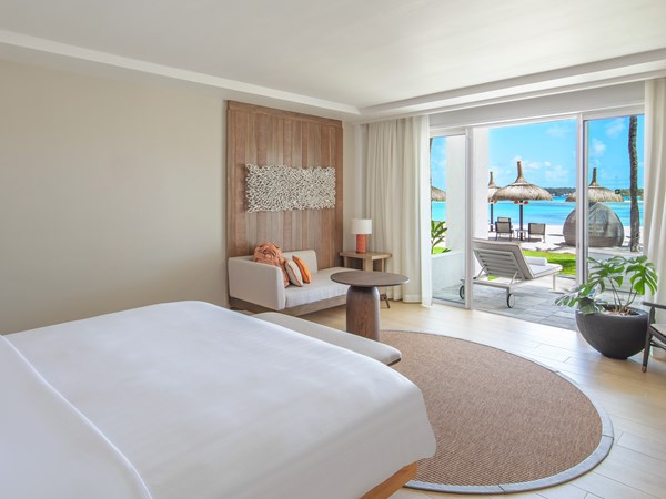 Hibiscus Signature Beachfront Suite