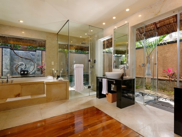 La salle de bain de la Shanti Villa