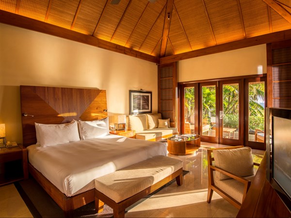 La chambre de la Oceanfront Double Suite Pool Villa