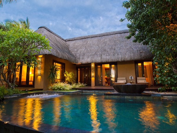 L'extérieur de la Oceanview Double Suite Pool Villa