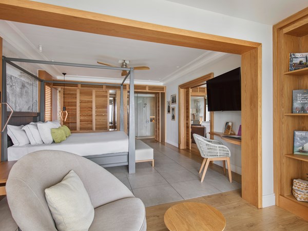 Executive Beachfront Suite