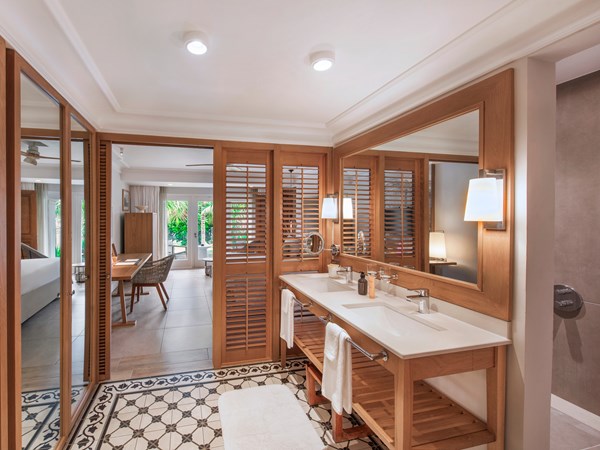 La salle de bain de la family room