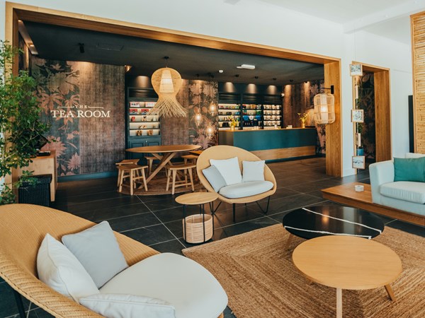 Le salon de thé vous invite à une détente raffinée