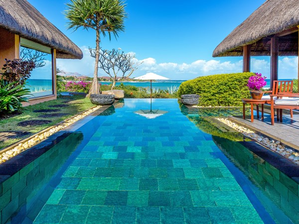 La piscine de la Royal Villa Ocean View with Private Pool