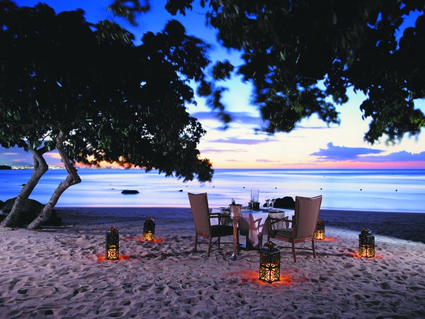 Profitez d'un diner sur la plage