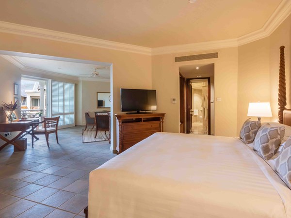 La chambre de la Colonial Garden View Junior Suite
