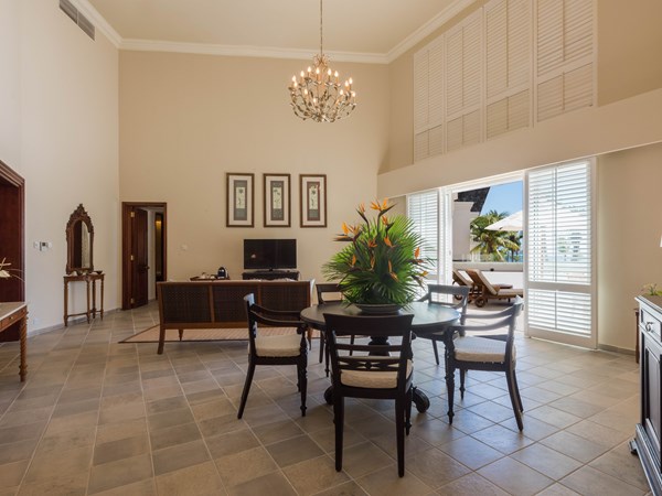 Le salon de la Colonial Ocean View Suite