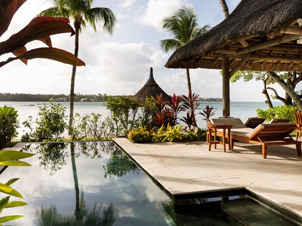 La superbe piscine de la villa