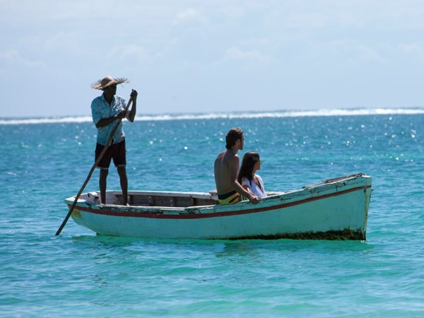 Balade sur une pirogue traditionnelle