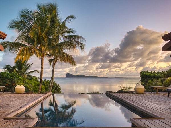 La magnifique vue de la piscine