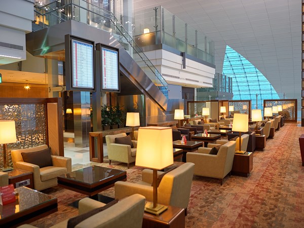 Le salon Emirates, un moment de détente avant le vol