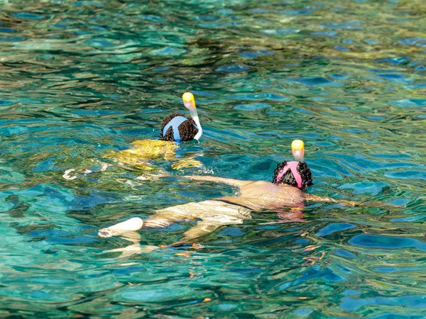 Adonnez-vous au snorkeling en famille