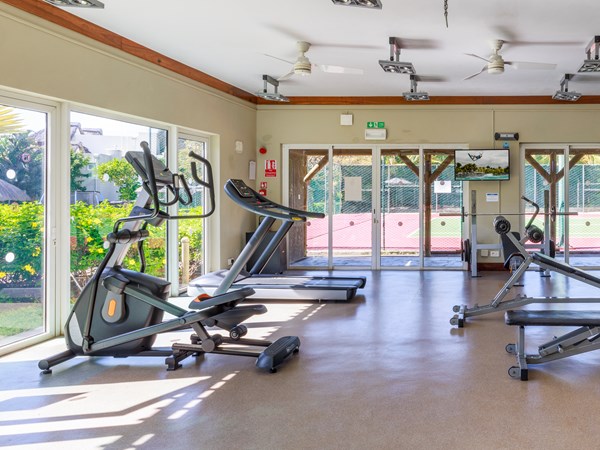 La salle de gym vous invite à prendre soin de votre corps