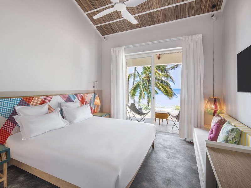 La Deluxe Beachfront Room