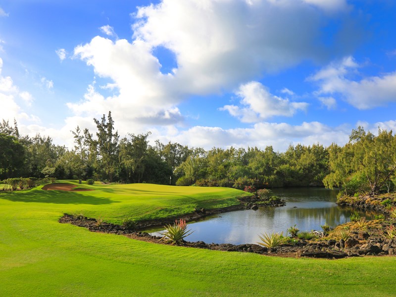 Accès à deux parcours de golf de l'est (Anahita & Ile aux Cerfs)