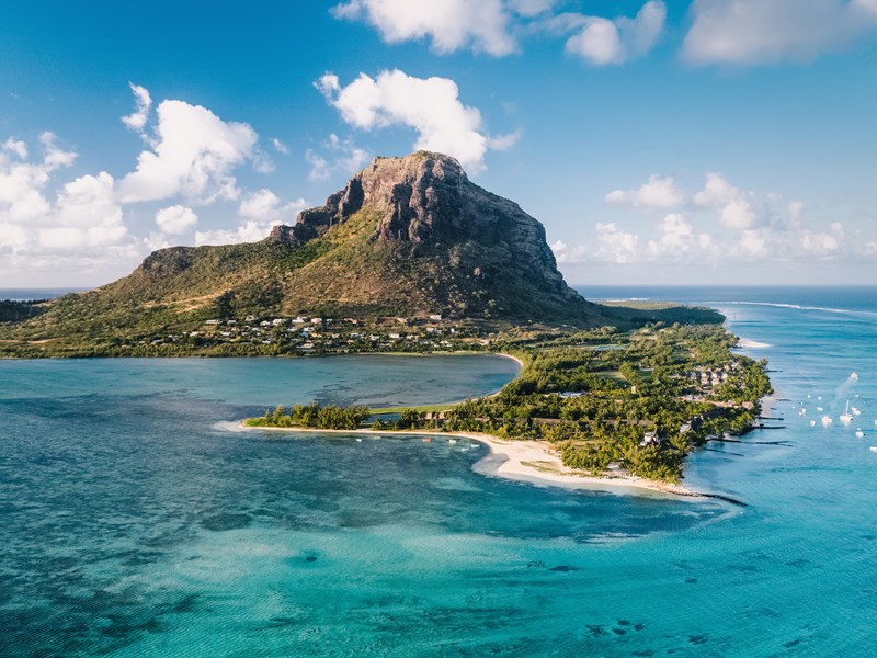 Paradis Beachcomber Golf Resort & Spa