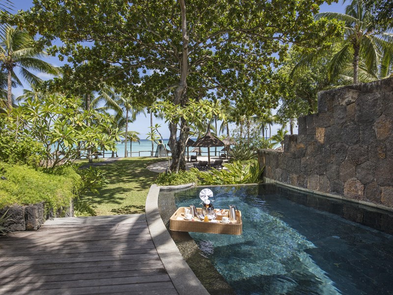 Terrasse de la Beach Front Senior Suite with pool